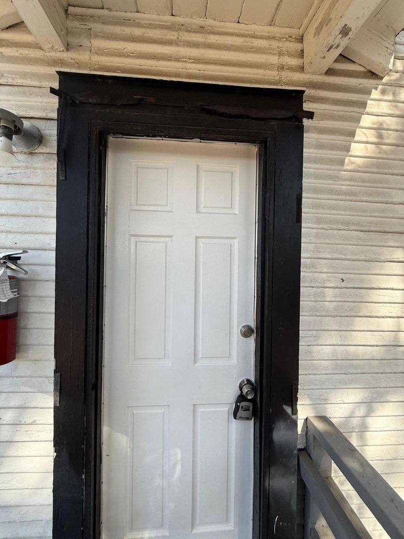 Apartment for rent at 140 E 5th St Units 1-3, Jacksonville, FL 32206