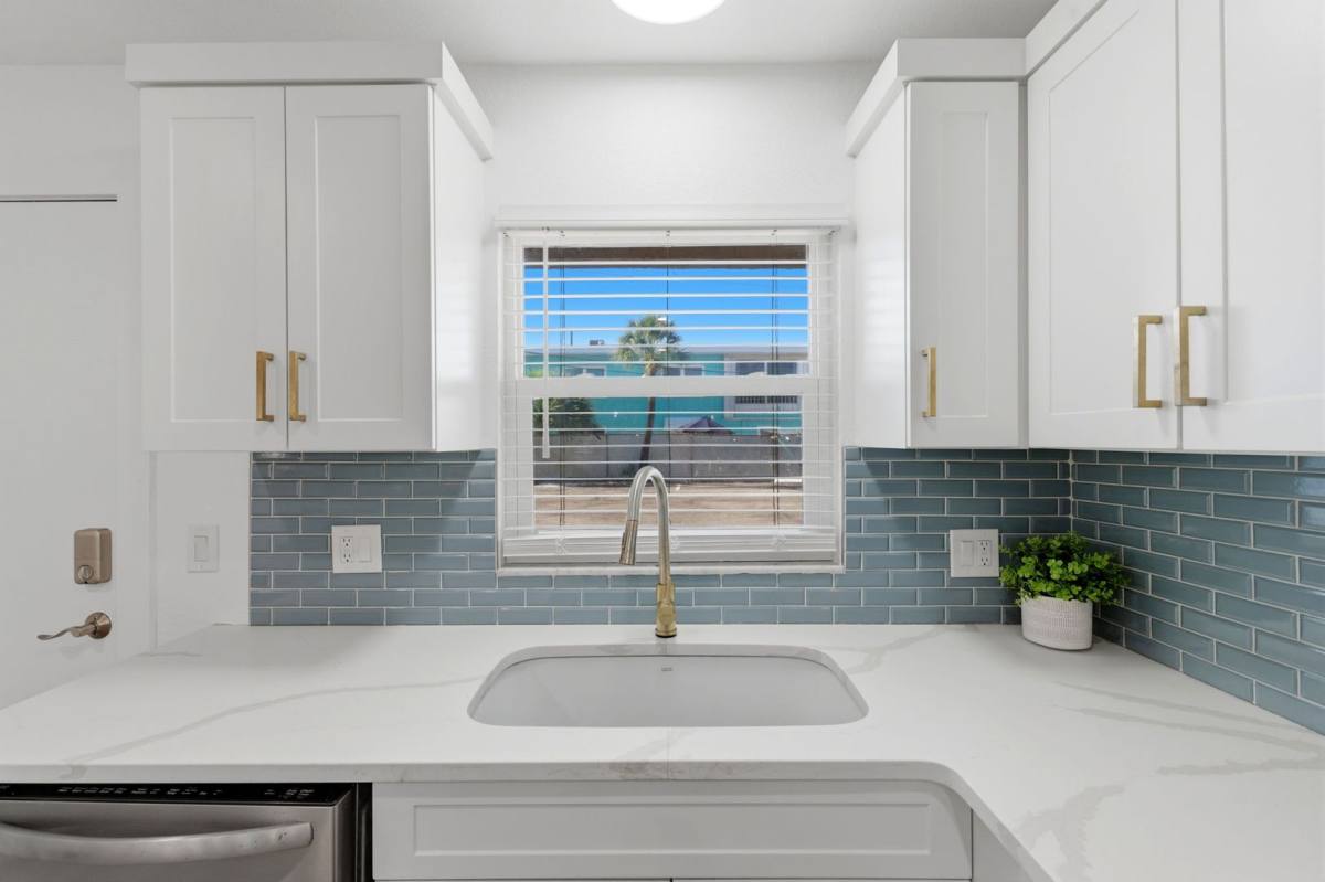Apartment for rent at 7003 Sunset Way #4, Saint Petersburg, FL 33706