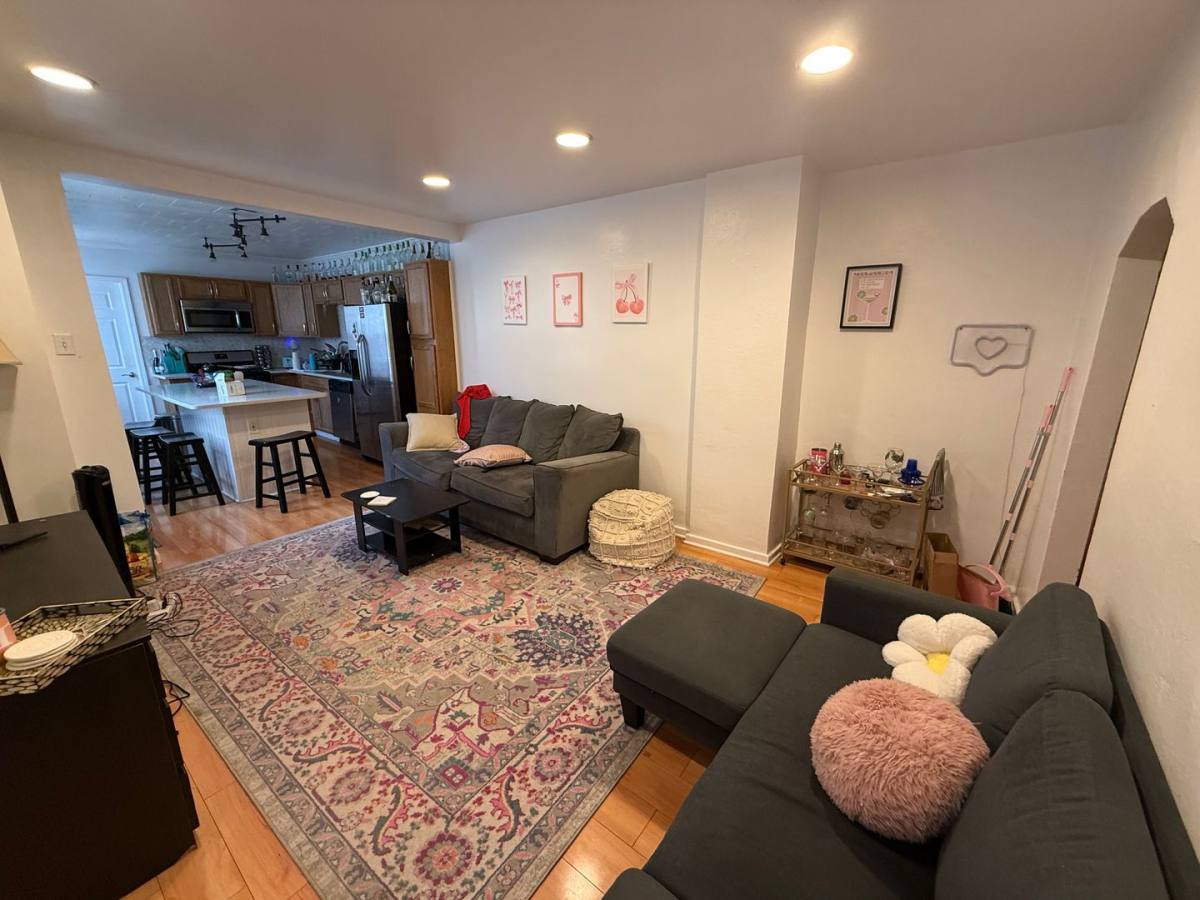 House for rent at 1916 Larkins Way, Pittsburgh, PA 15203