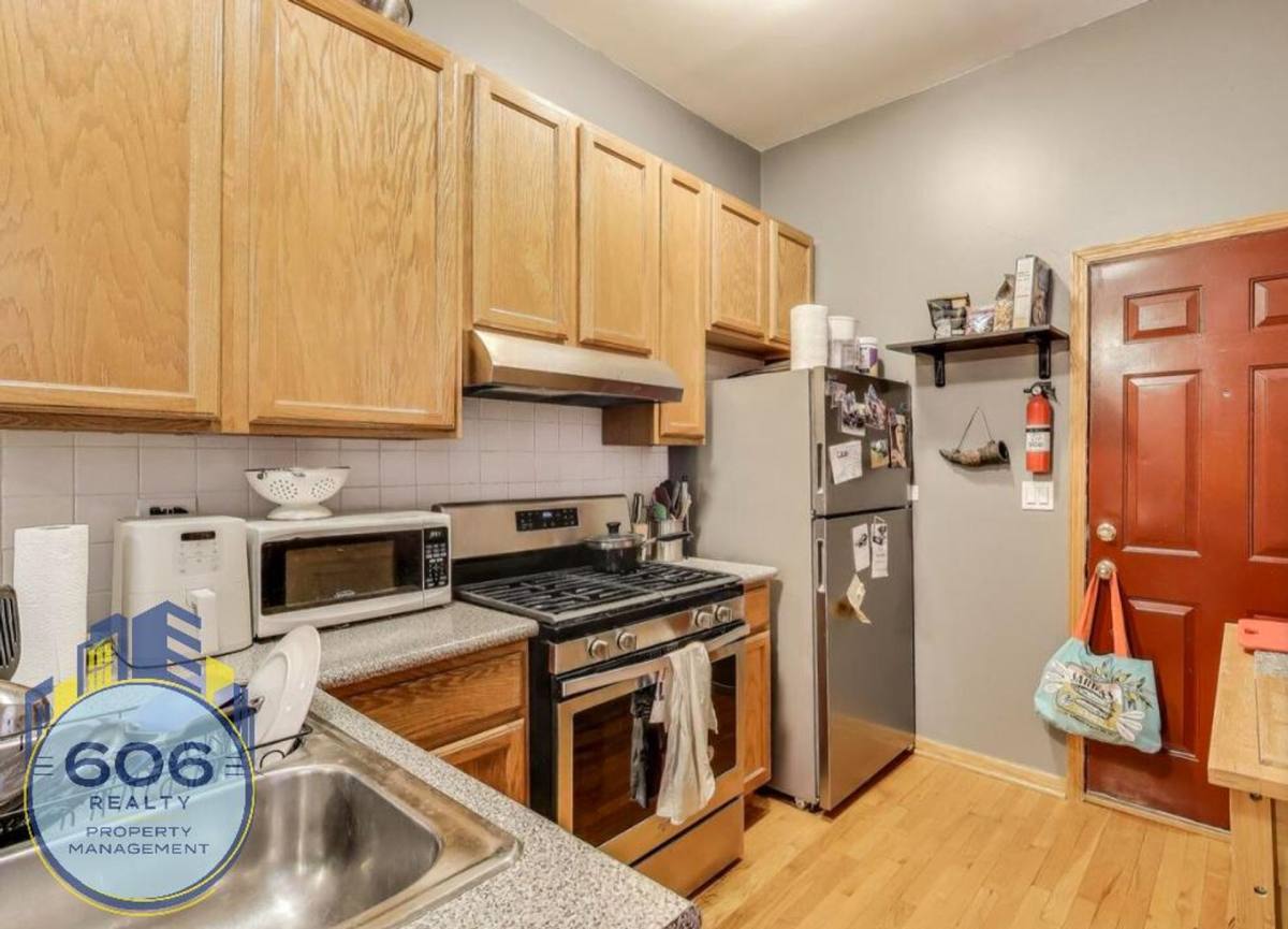 Apartment for rent at 1509 W Thomas St, Chicago, IL 60642