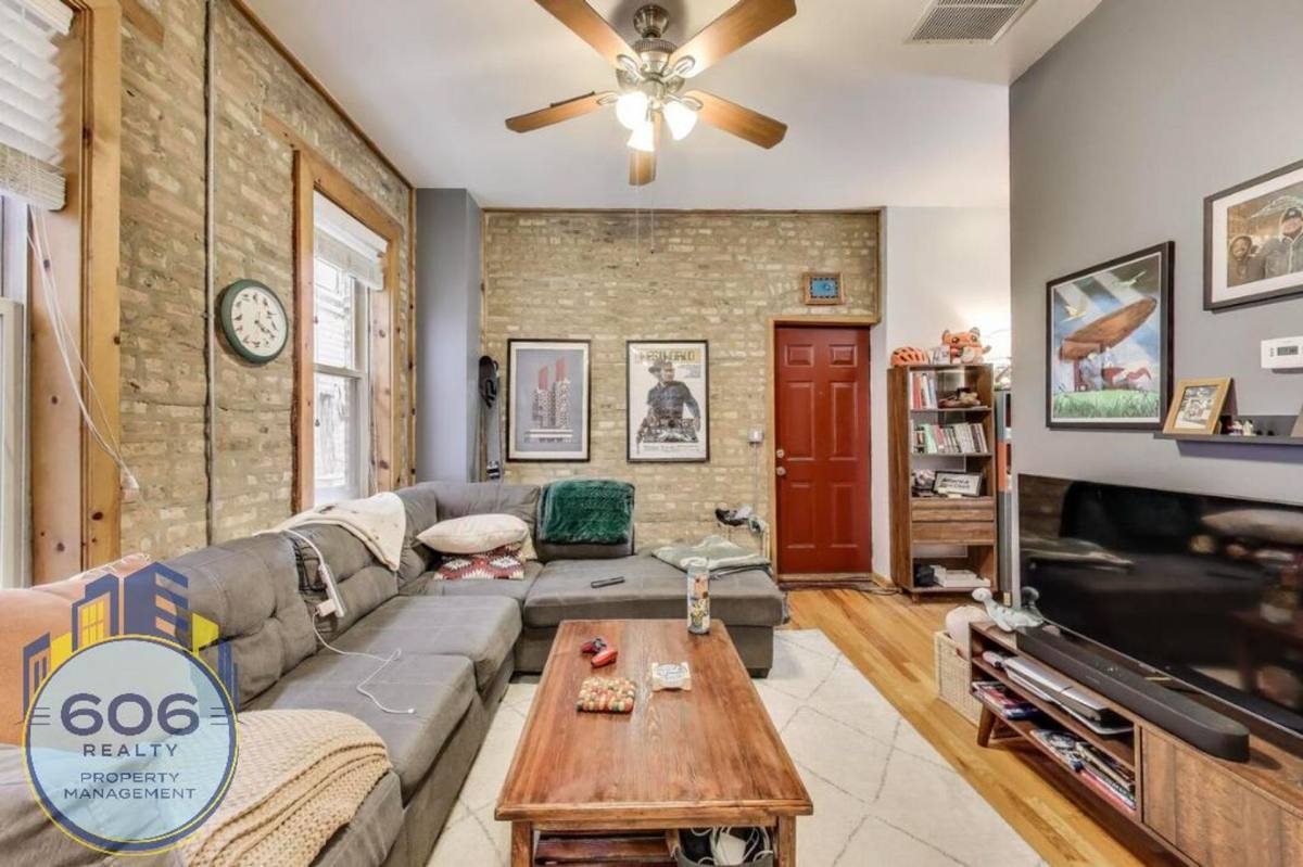 Apartment for rent at 1509 W Thomas St, Chicago, IL 60642