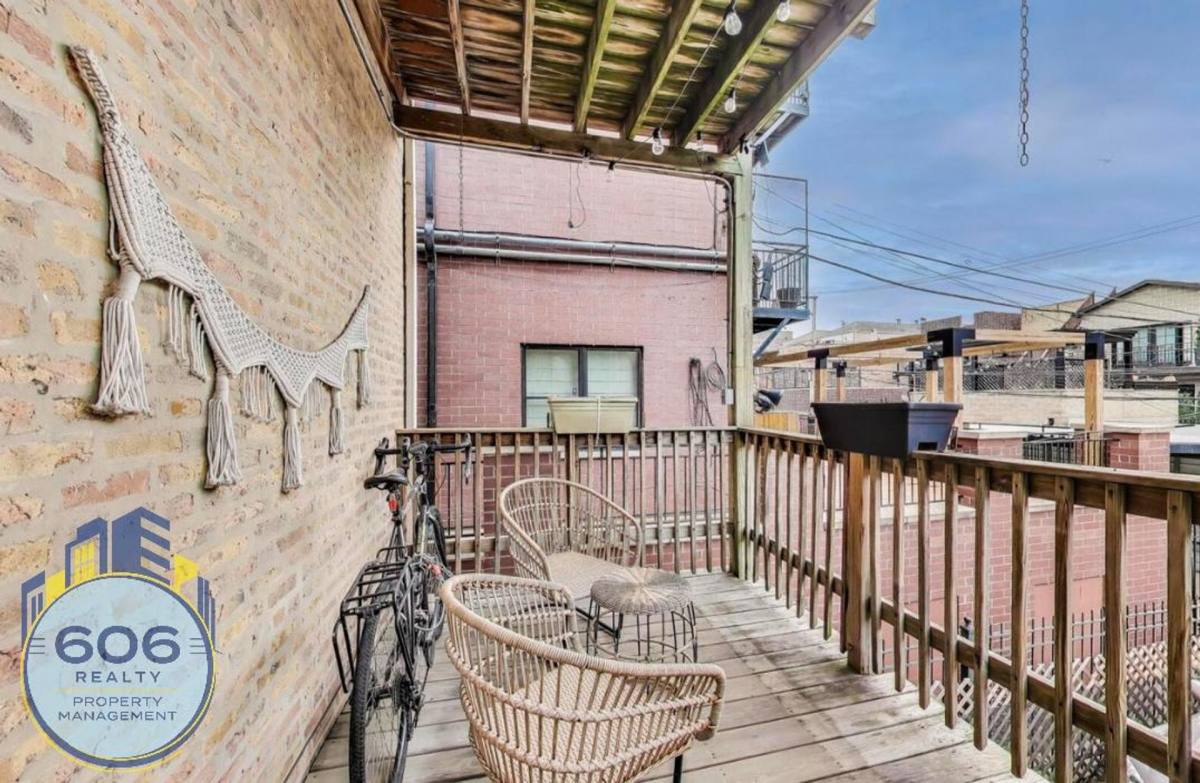 Apartment for rent at 1509 W Thomas St, Chicago, IL 60642