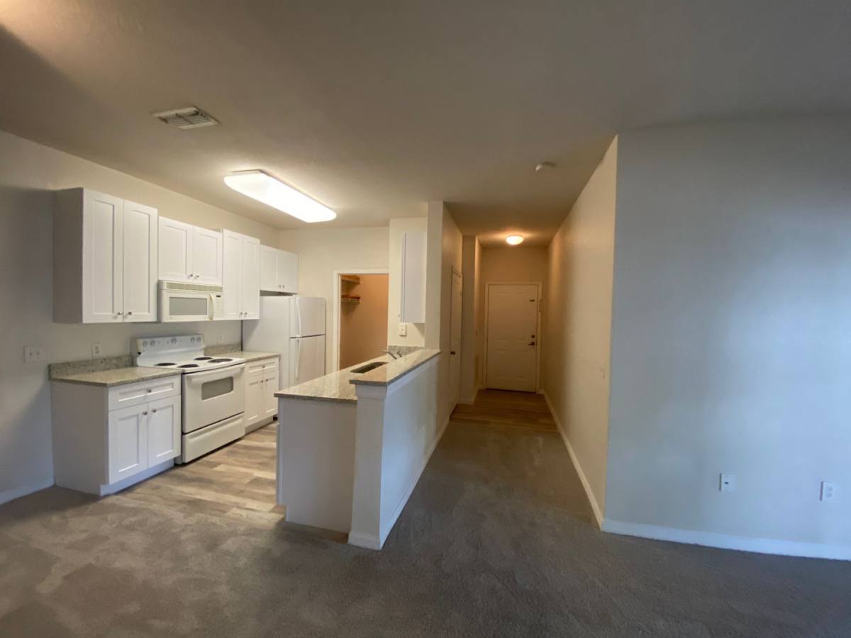 Apartment for rent at 8009 Hemingway Circle, Haines City, FL 33844
