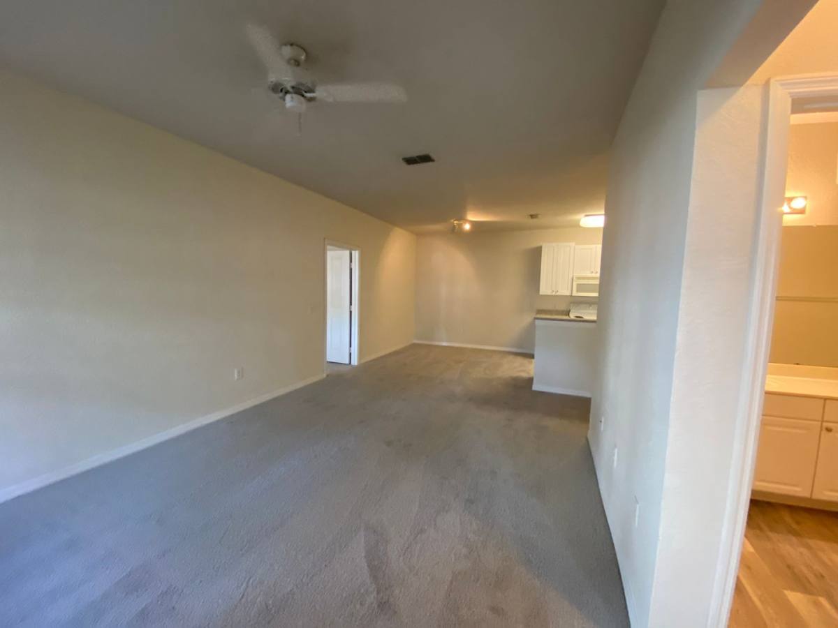 Apartment for rent at 8009 Hemingway Circle, Haines City, FL 33844