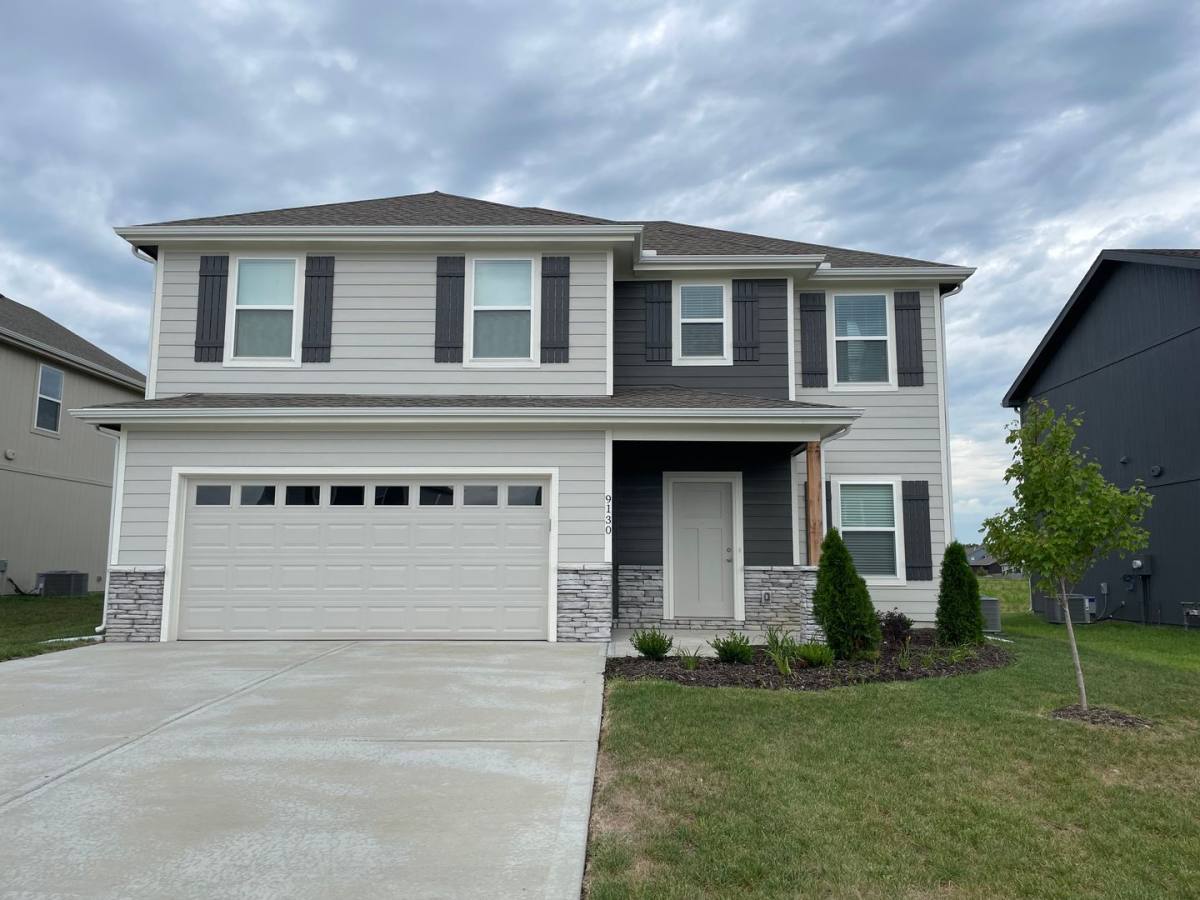 House for rent at 9130 SW 2nd St, Lees Summit, MO 64064