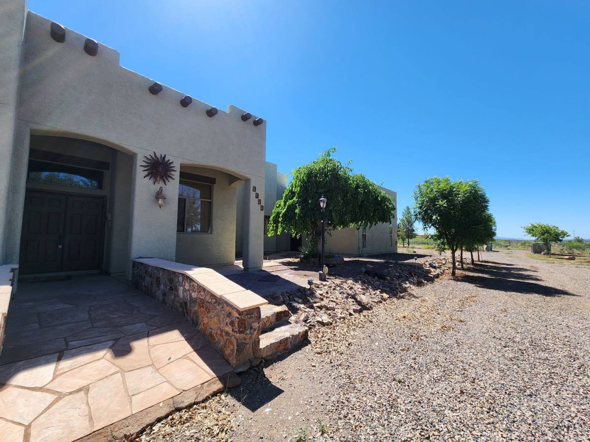 House for rent at 1050 W Rochin Rd, Douglas, AZ 85607