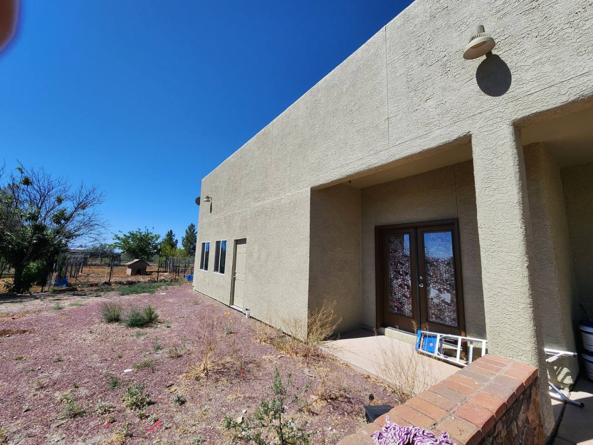 House for rent at 1050 W Rochin Rd, Douglas, AZ 85607