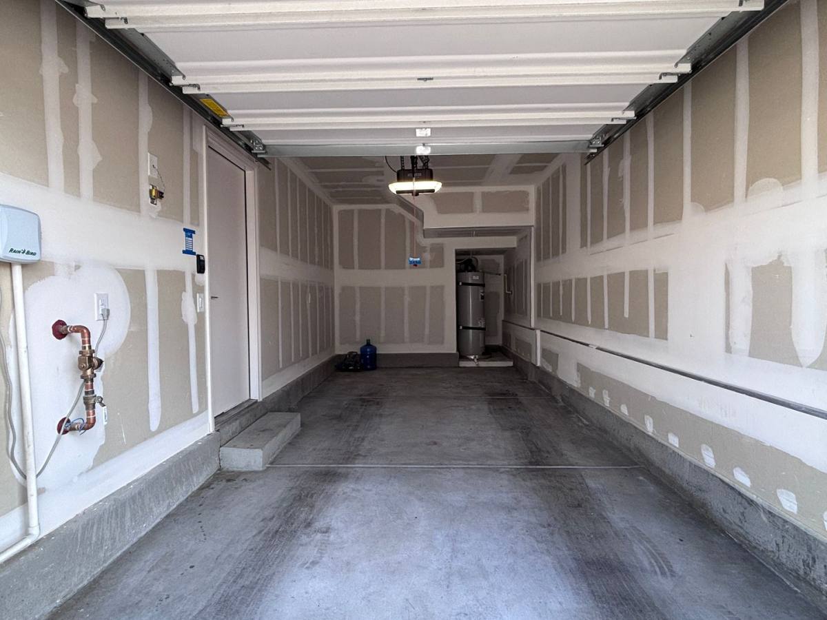 Townhouse for rent at 2833 Champagne Gold Ave, North Las Vegas, NV 89086