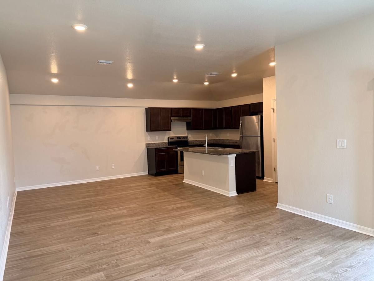 Townhouse for rent at 363 Greenbriar Blvd, Lehigh Acres, FL 33972