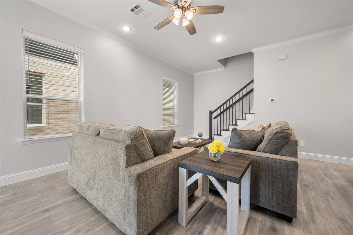 Townhouse for rent at 2360 Spring Park Blvd, Arlington, TX 76016