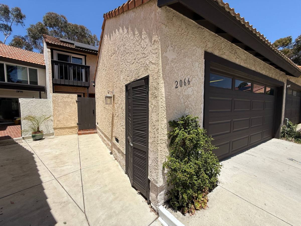 Townhouse for rent at 2066 Avenue of The Trees, Carlsbad, CA 92008
