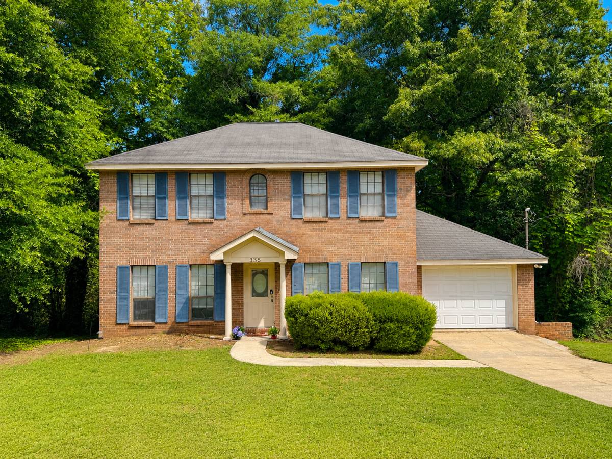 House for rent at 335 Bent Tree Dr, Prattville, AL 36067