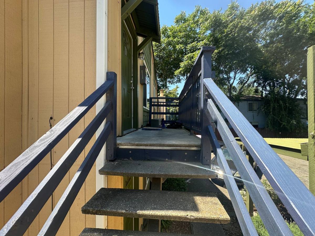 Apartment for rent at 703 W 2nd Ave, Chico, CA 95926