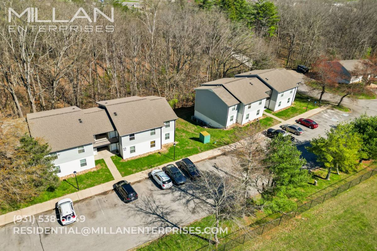 Apartment for rent at 100 Valley View Dr, Dickson, TN 37055