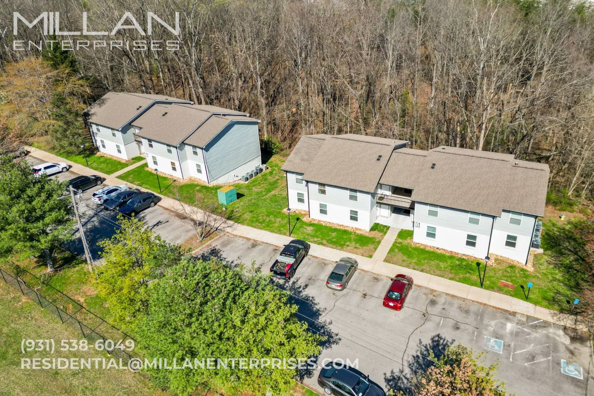 Apartment for rent at 100 Valley View Dr, Dickson, TN 37055