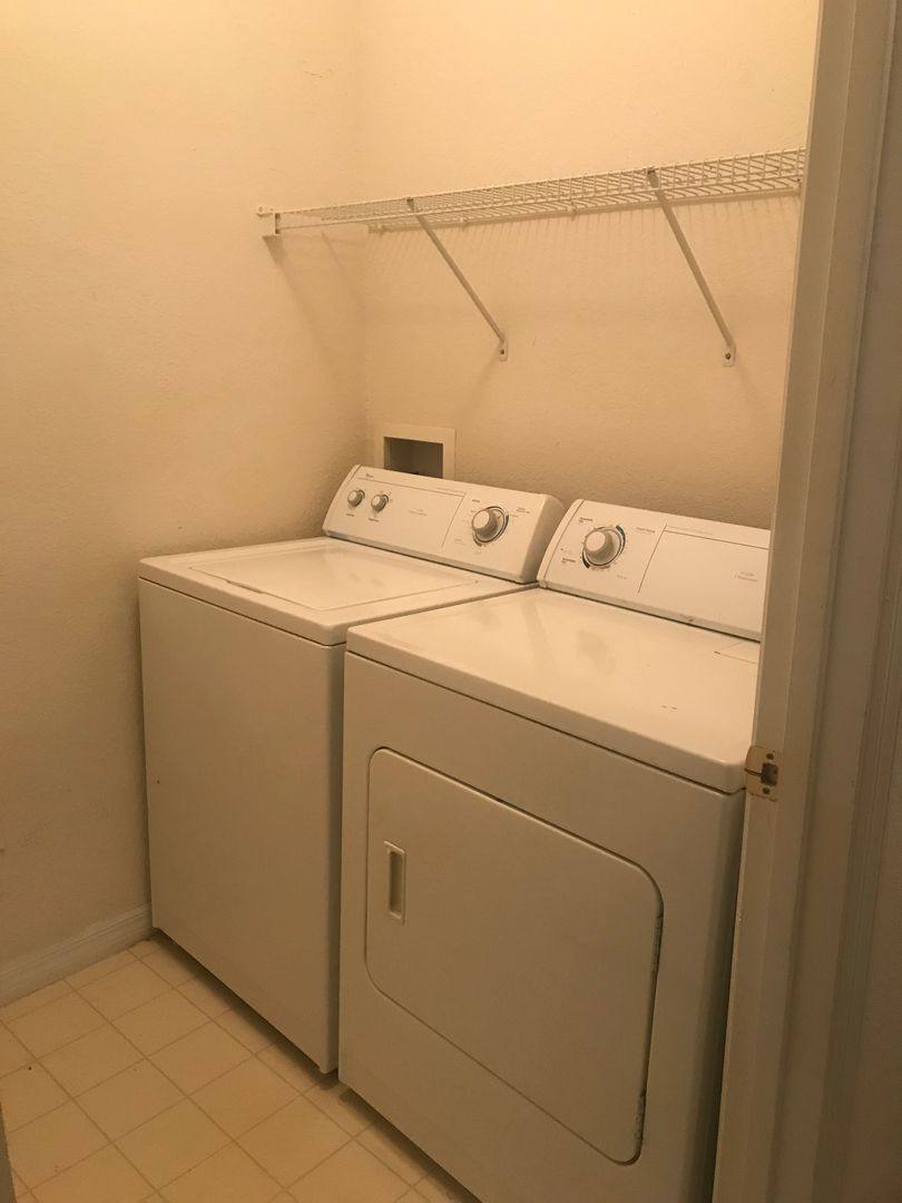 Apartment for rent at 3751 Conroy Rd, Orlando, FL 32839