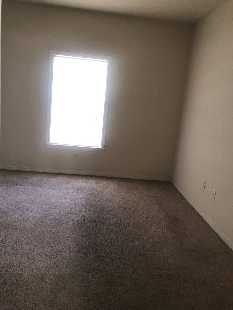 Apartment for rent at 3751 Conroy Rd, Orlando, FL 32839