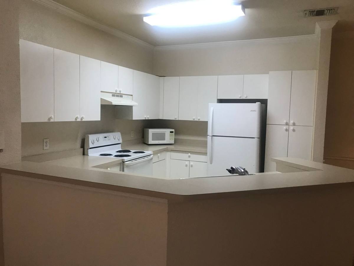 Apartment for rent at 3751 Conroy Rd, Orlando, FL 32839