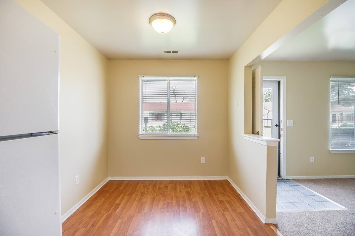 Townhouse for rent at 425 Meadowview St, Fowlerville, MI 48836