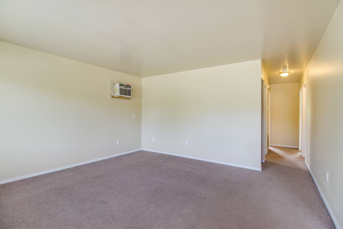 Townhouse for rent at 425 Meadowview St, Fowlerville, MI 48836