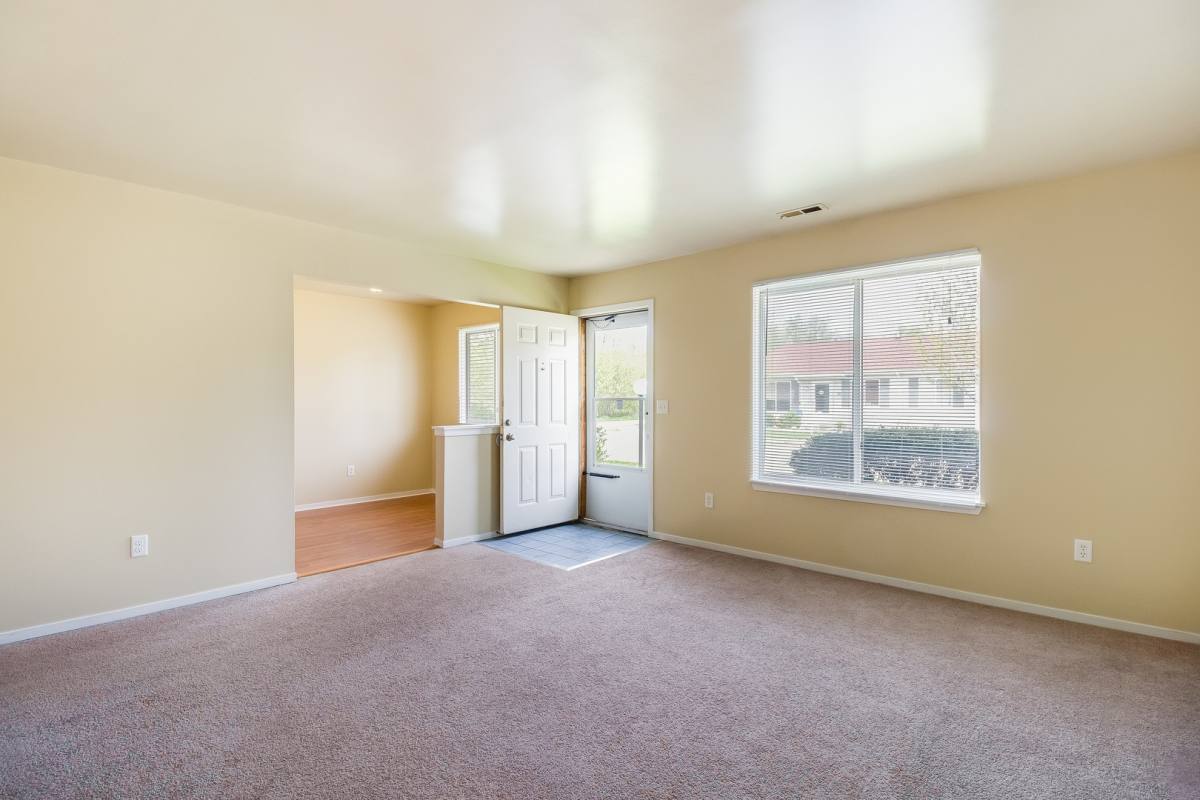 Townhouse for rent at 425 Meadowview St, Fowlerville, MI 48836