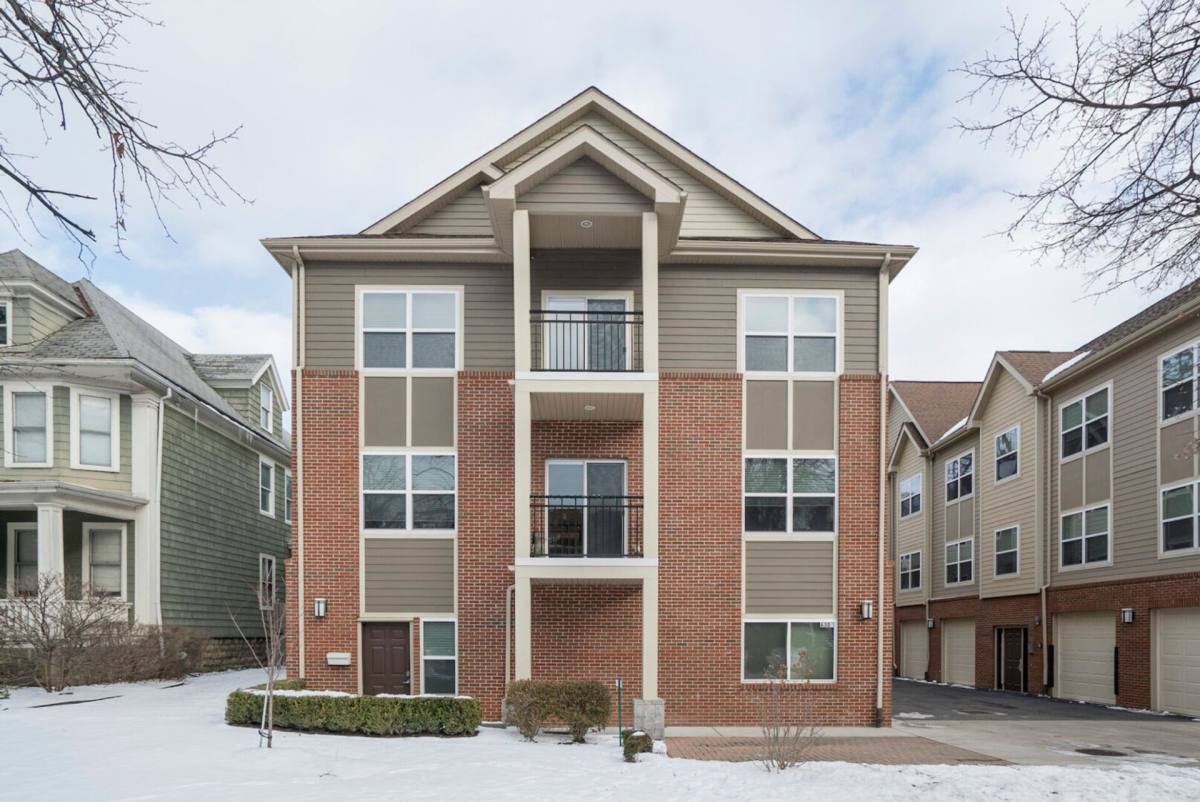 Apartment for rent at 305 W Utica St, Buffalo, NY 14222