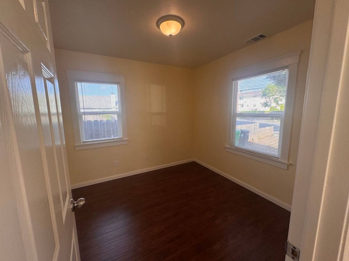 Apartment for rent at 285-289 Sunset Blvd, Hayward, CA 94541