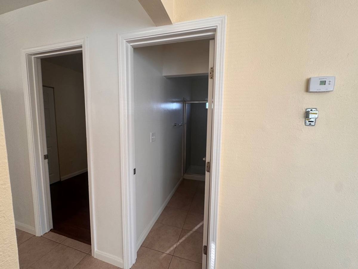 Apartment for rent at 285-289 Sunset Blvd, Hayward, CA 94541
