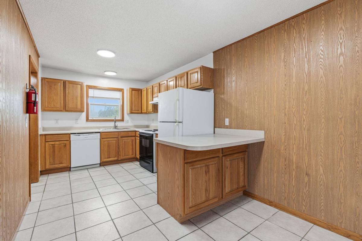 Apartment for rent at 111 Commercial, Warrensburg, MO 64093