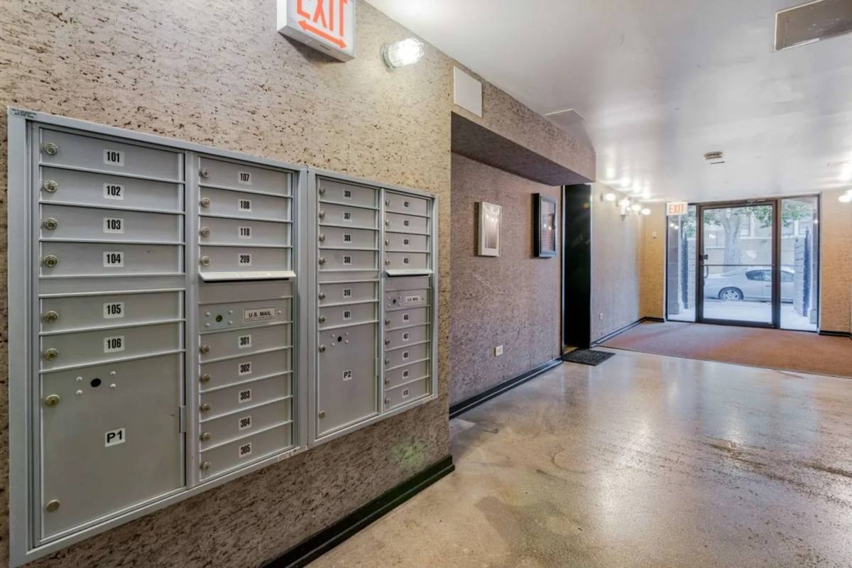 Apartment for rent at 5051 N Kenmore Ave #209, Chicago, IL 60640
