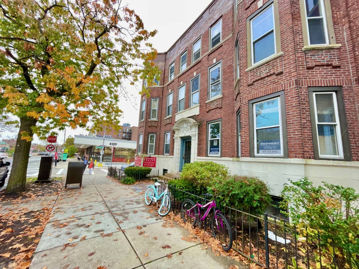 Apartment for rent at 1284 Commonwealth Ave #5, Allston, MA 02134