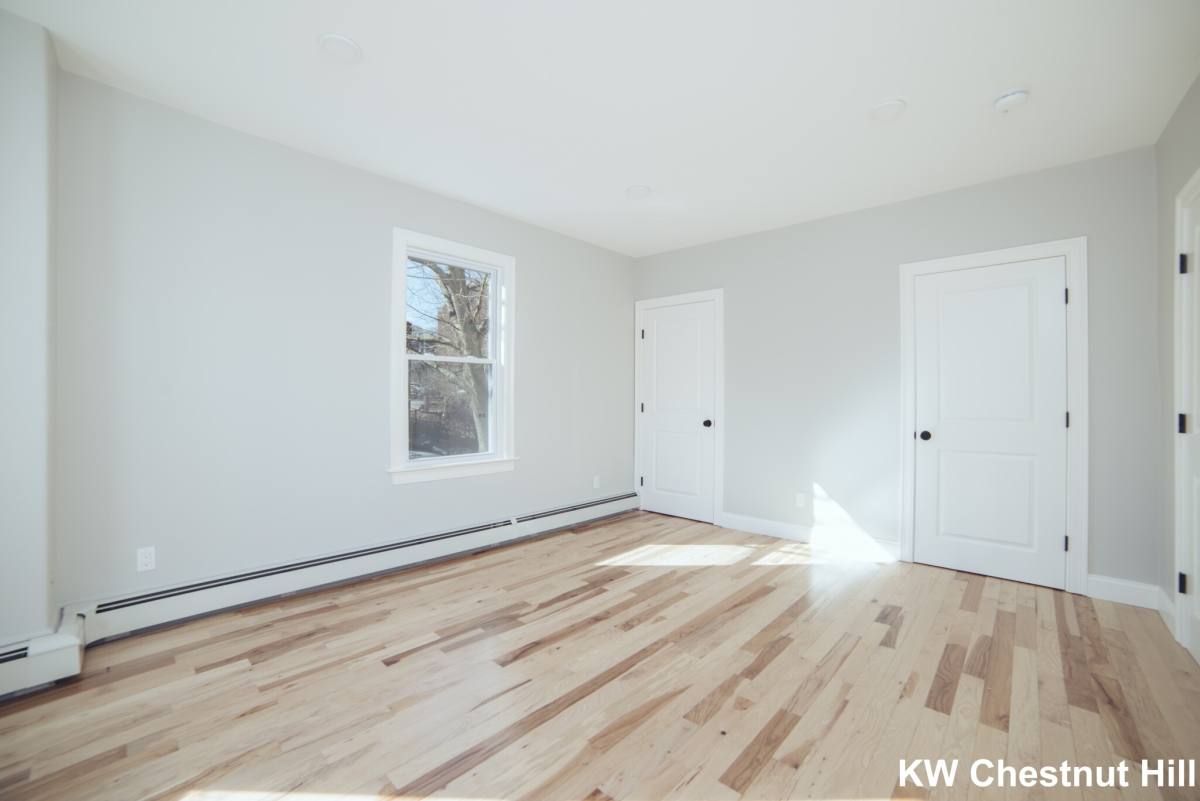 Apartment for rent at 10 Duffley Court #3, Chestnut Hill, MA 02467