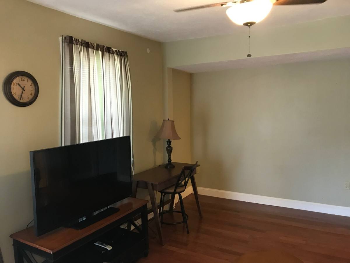 Apartment for rent at 27 S Main St, Ellsworth, PA 15331