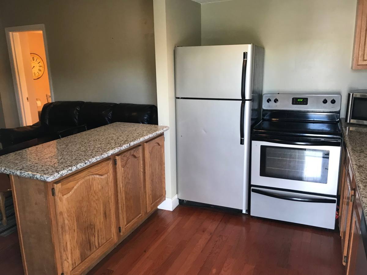 Apartment for rent at 27 S Main St, Ellsworth, PA 15331