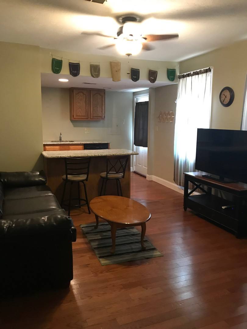 Apartment for rent at 27 S Main St, Ellsworth, PA 15331