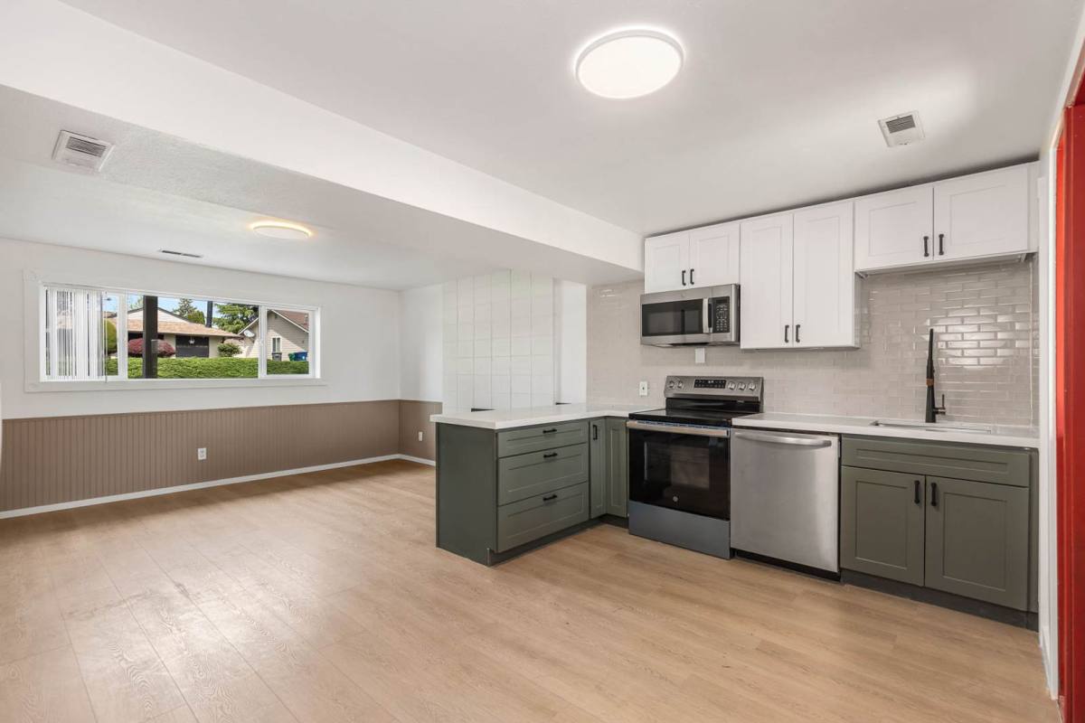 Apartment for rent at 16554 119th Ave SE #B, Renton, WA 98058