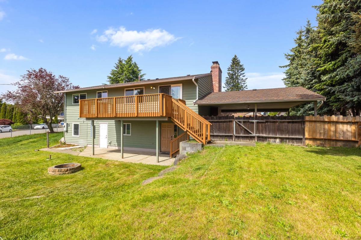 Apartment for rent at 16554 119th Ave SE #B, Renton, WA 98058