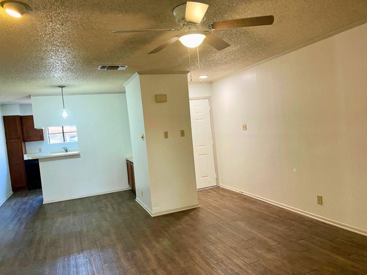 Condo for rent at 4212 Medical Dr, San Antonio, TX 78229