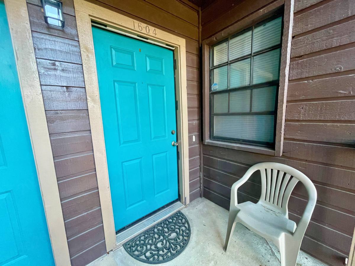 Condo for rent at 4212 Medical Dr, San Antonio, TX 78229