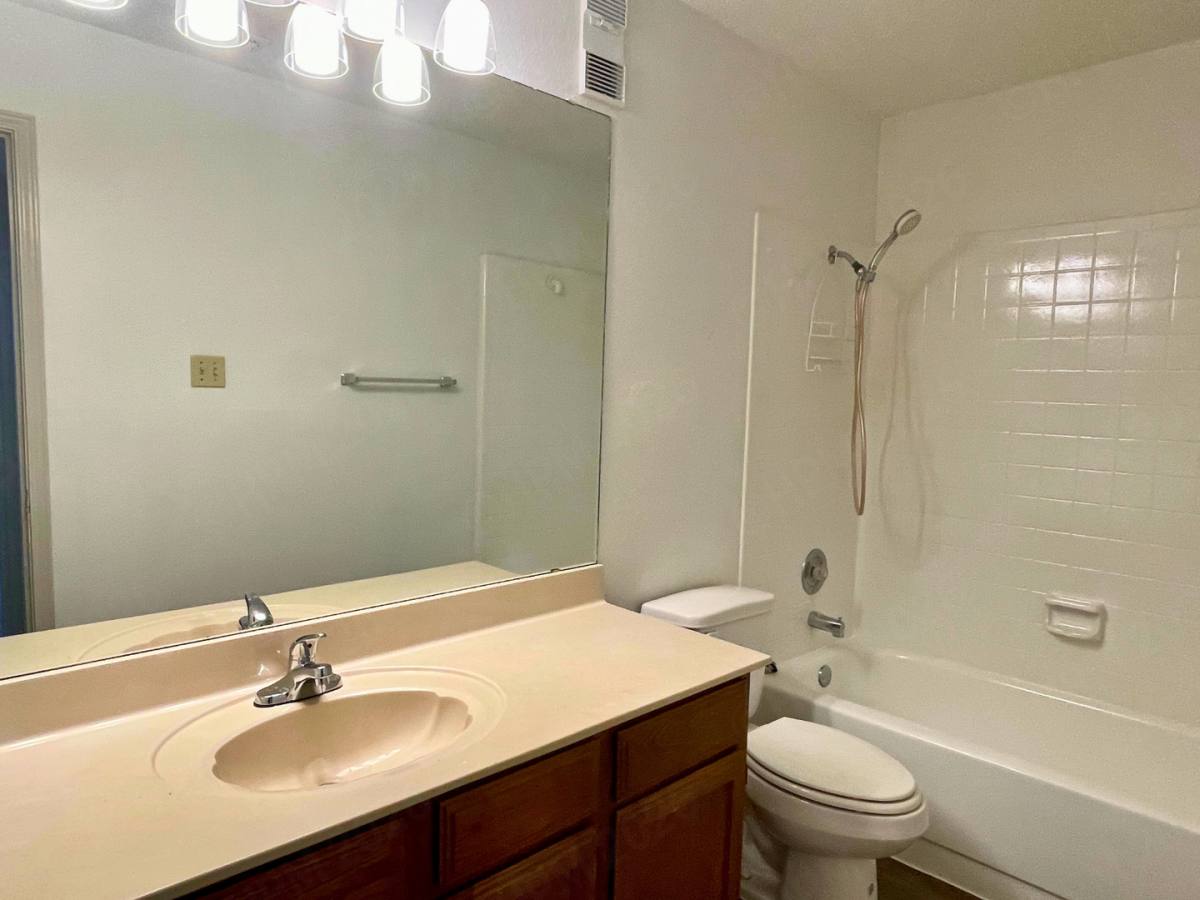 Condo for rent at 4212 Medical Dr, San Antonio, TX 78229