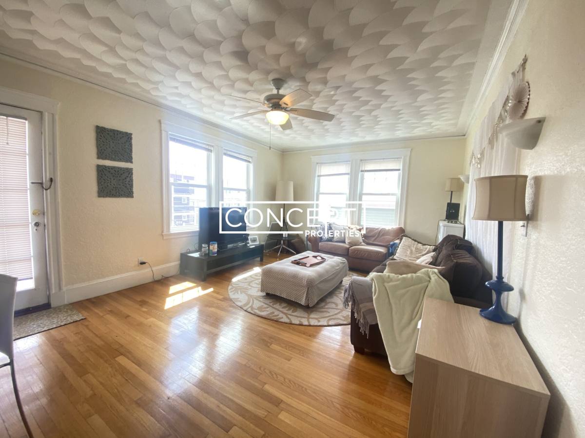 Apartment for rent at 66 Craigie St #3L, Somerville, MA 02143