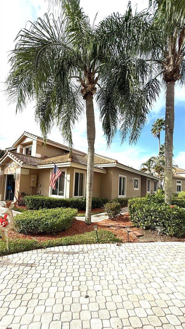 House for rent at 15825 SW 11th St, Hollywood, FL 33027