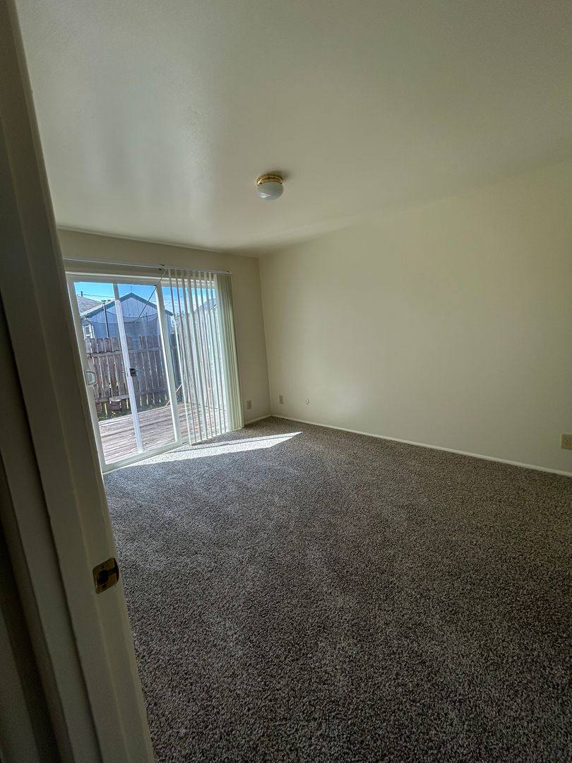 Apartment for rent at 810 18th Ave Sw- #5, Albany, OR 97321