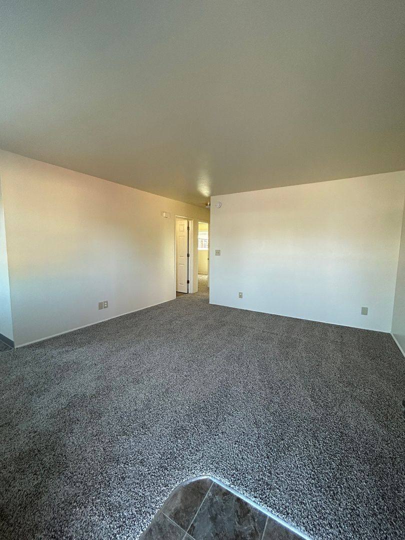 Apartment for rent at 810 18th Ave Sw- #5, Albany, OR 97321