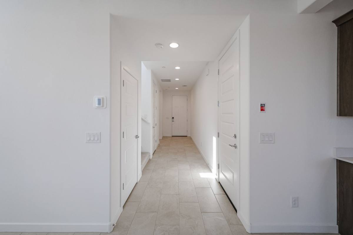 House for rent at 12089 W Calle De Pompas, Peoria, AZ 85383