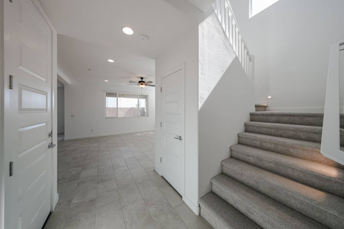 House for rent at 12089 W Calle De Pompas, Peoria, AZ 85383