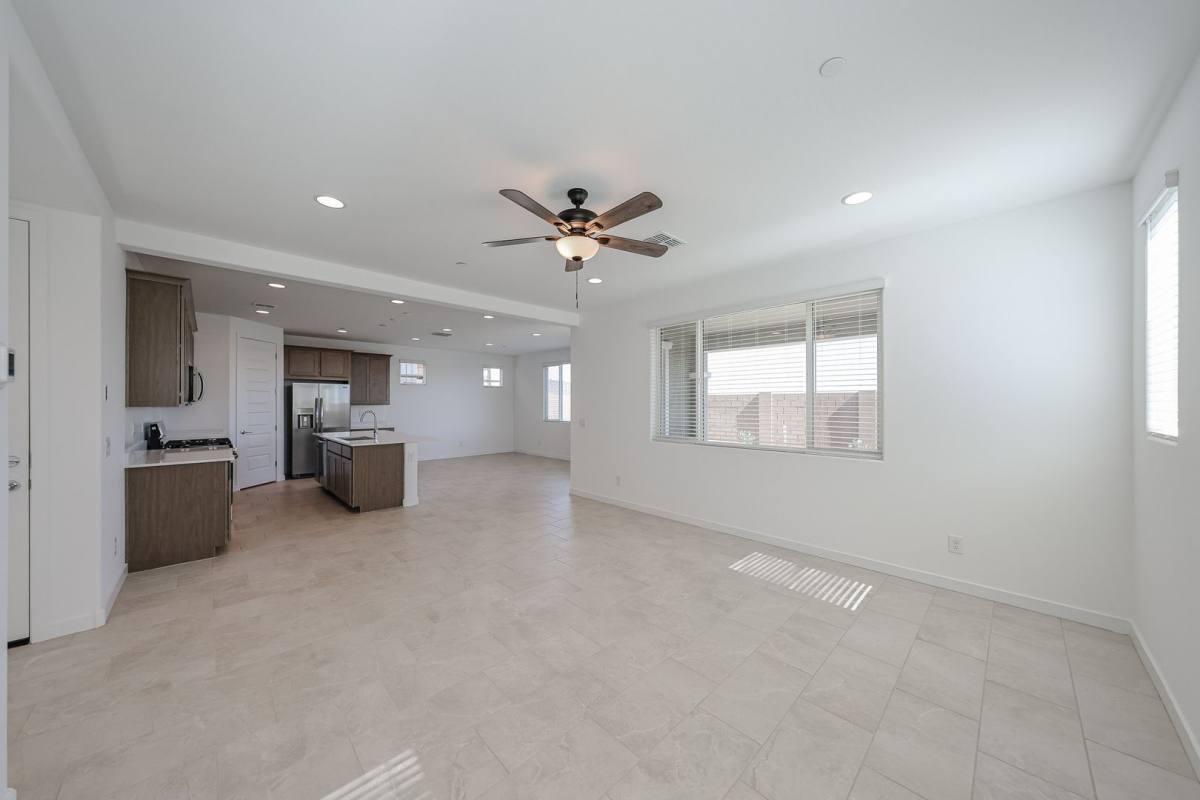 House for rent at 12089 W Calle De Pompas, Peoria, AZ 85383