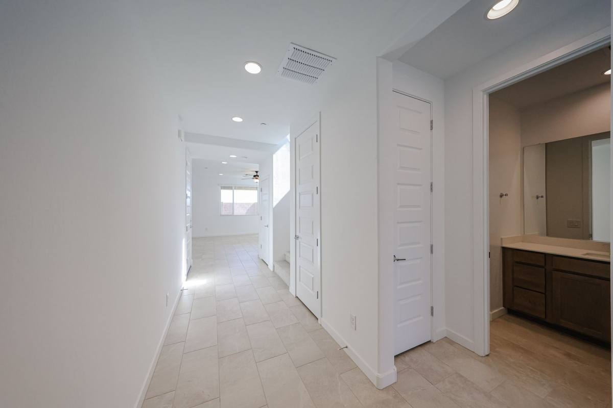 House for rent at 12089 W Calle De Pompas, Peoria, AZ 85383