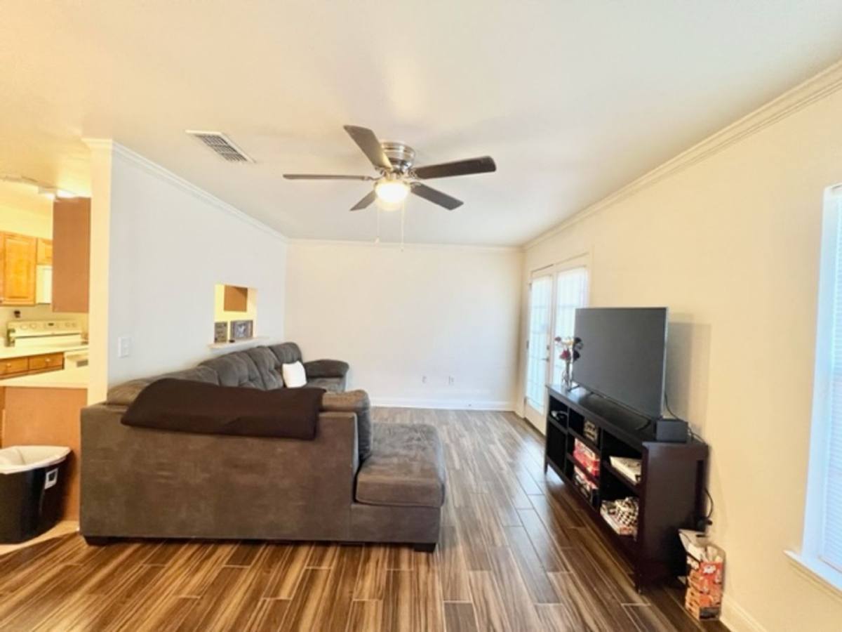 House for rent at 703 Majestic Dr, Crestview, FL 32536