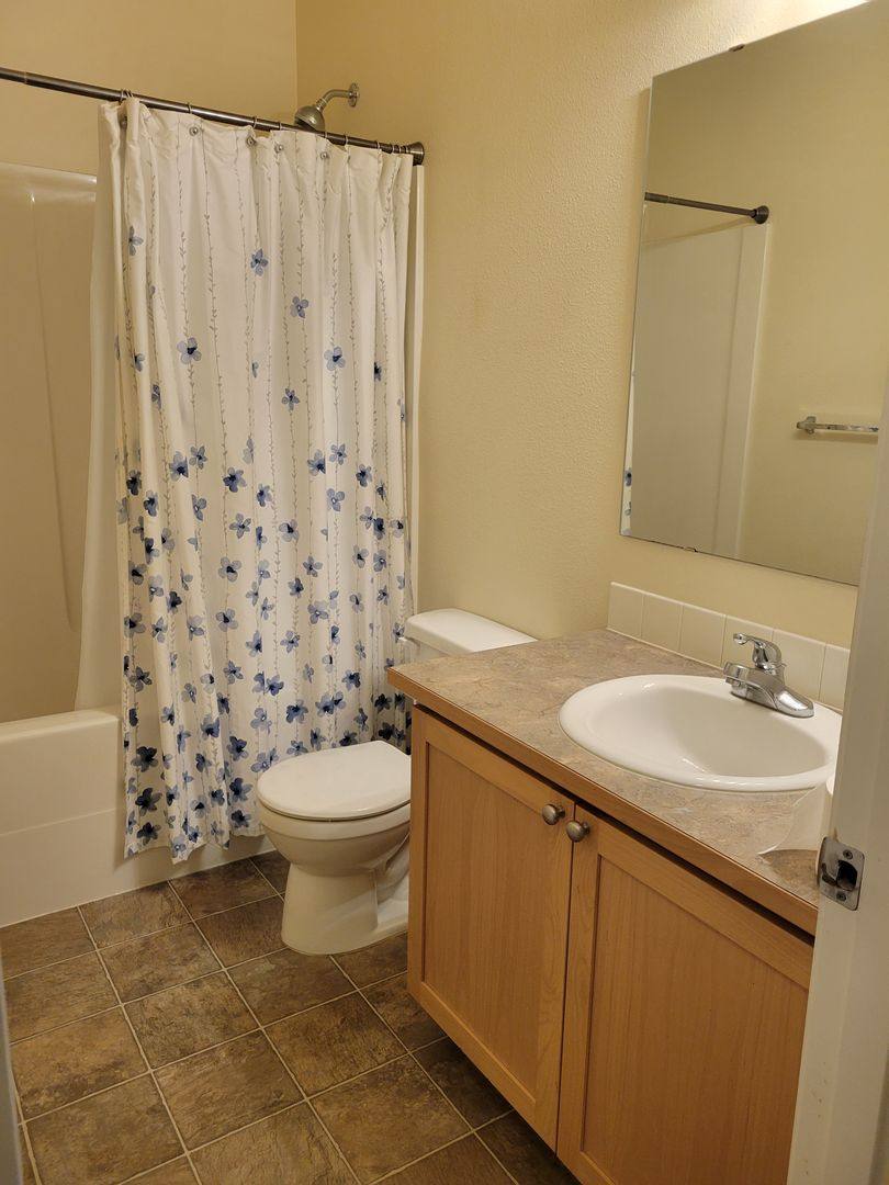 House for rent at 8908 Campus Meadows Lp NE, Olympia, WA 98516